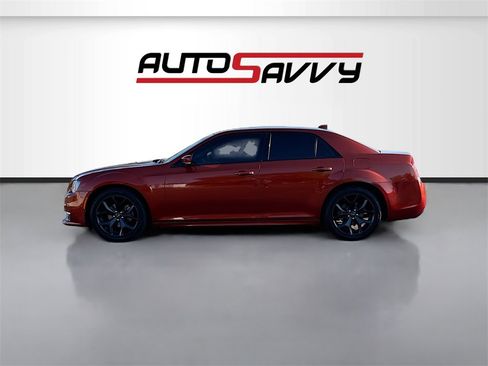 Used 2021 Chrysler 300 Touring L image 4