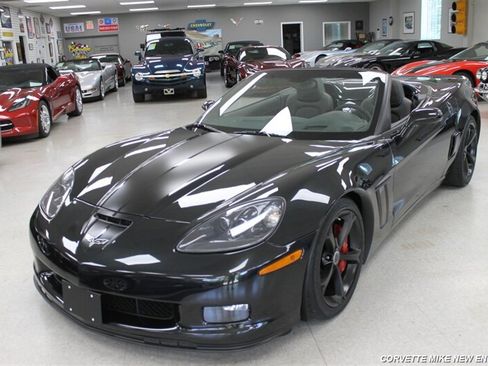 Used 2012 Chevrolet Corvette Grand Sport w/ 3LT Preferred Equipment Group RWD image 29