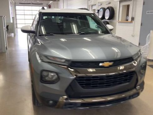 Certified 2021 Chevrolet TrailBlazer ACTIV w/ Convenience Package image 3