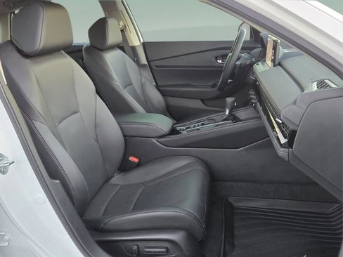 Used 2023 Honda Accord Touring image 15