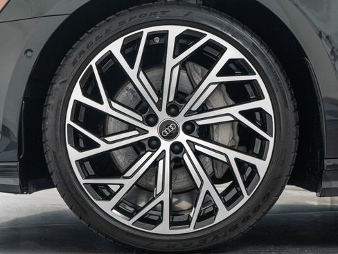 Used 2023 Audi A8 L 3.0T w/ Executive Package image 10