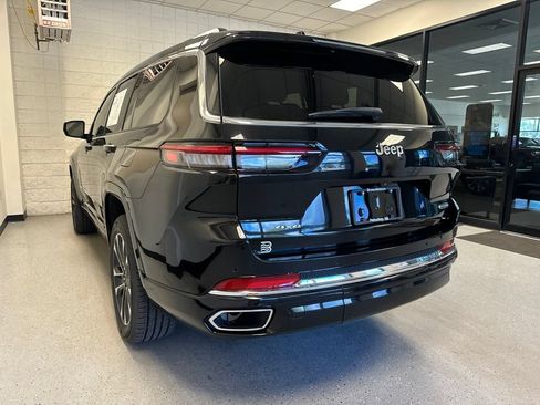 Used 2023 Jeep Grand Cherokee L Overland AWD/4WD image 17