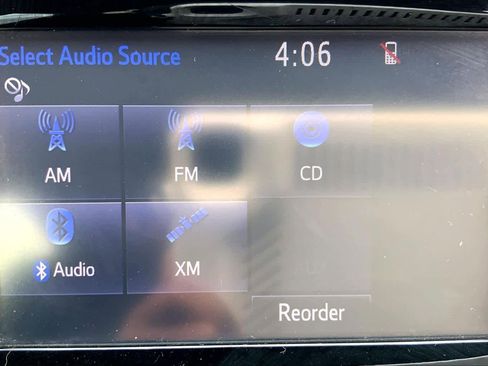Used 2015 Toyota Camry XSE FWD image 35