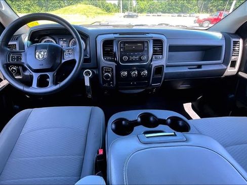 Used 2019 RAM 1500 Express AWD/4WD image 8