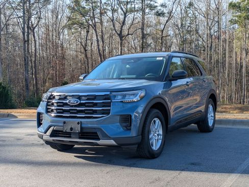 New 2026 Ford Explorer Active image 6