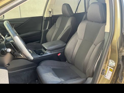 Certified 2022 Subaru Outback Premium AWD/4WD image 9