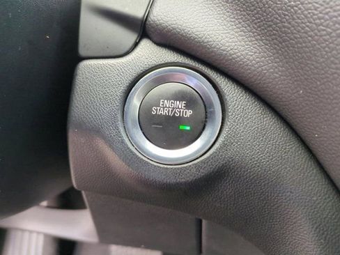 Used 2023 Chevrolet Equinox LT FWD image 34