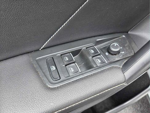 Used 2023 Volkswagen Tiguan SE FWD image 22