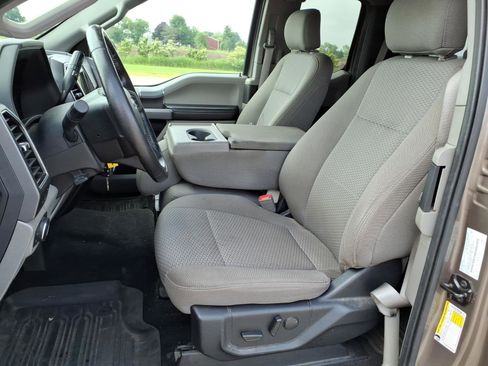 Used 2019 Ford F150 XLT w/ Equipment Group 302A Luxury AWD/4WD image 11