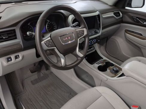Used 2022 GMC Acadia SLE AWD/4WD image 2
