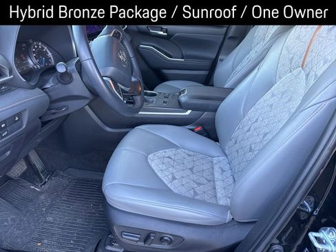 Used 2023 Toyota Highlander Bronze Edition image 19