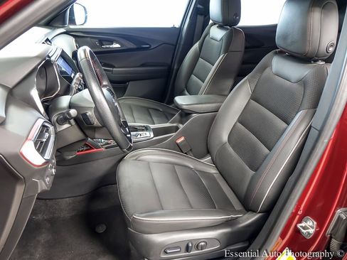 Used 2023 Chevrolet TrailBlazer RS w/ Convenience Package FWD image 9