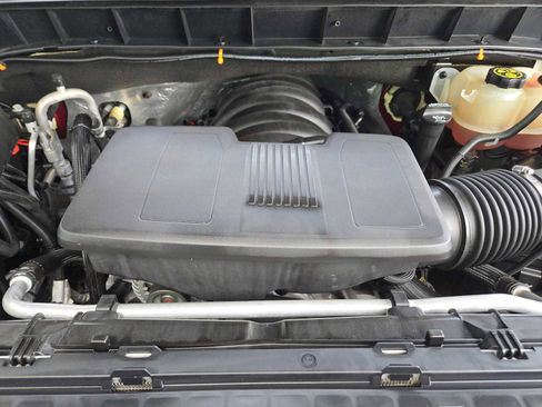 Used 2019 Chevrolet Silverado 1500 High Country image 31