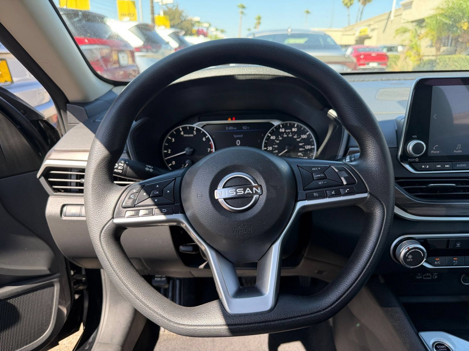 Used 2025 Nissan Altima 2.5 SV FWD image 27