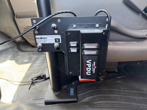 Used 2020 Chevrolet Express 2500 RWD image 20