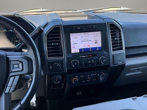 Used 2020 Ford F150 XLT w/ Equipment Group 302A Luxury AWD/4WD image 10