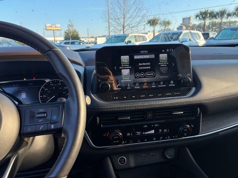 Certified 2023 Nissan Rogue SV w/ SV Premium Package image 20