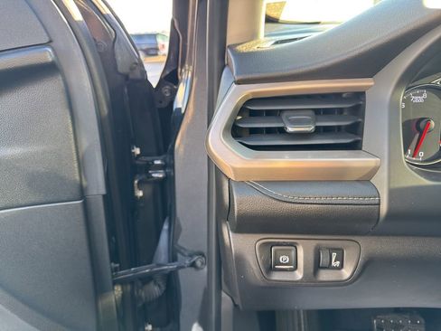 Used 2017 GMC Acadia Denali FWD image 12