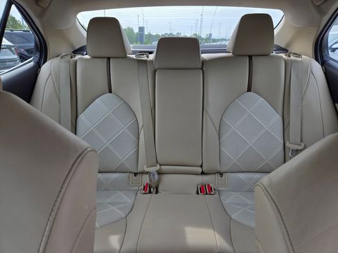 Used 2018 Toyota Camry XLE w/ Audio Package FWD image 13