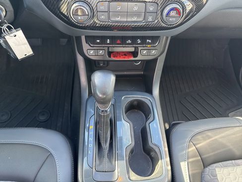 Used 2022 Chevrolet Colorado Z71 image 20