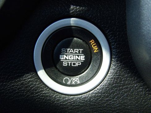 Used 2020 RAM 3500 Tradesman w/ Chrome Appearance Group image 22