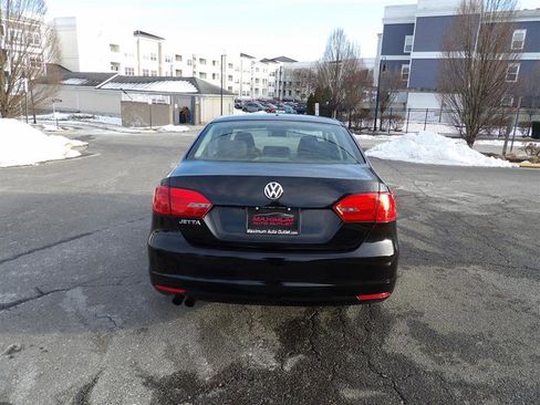 Used 2013 Volkswagen Jetta S image 7