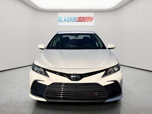 Used 2024 Toyota Camry LE image 8
