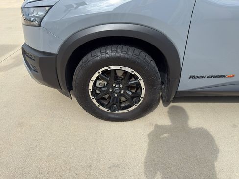 Used 2025 Nissan Pathfinder Rock Creek image 9