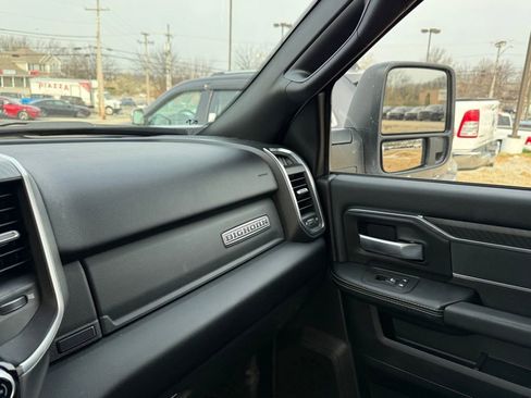 Used 2025 RAM 2500 Big Horn image 24
