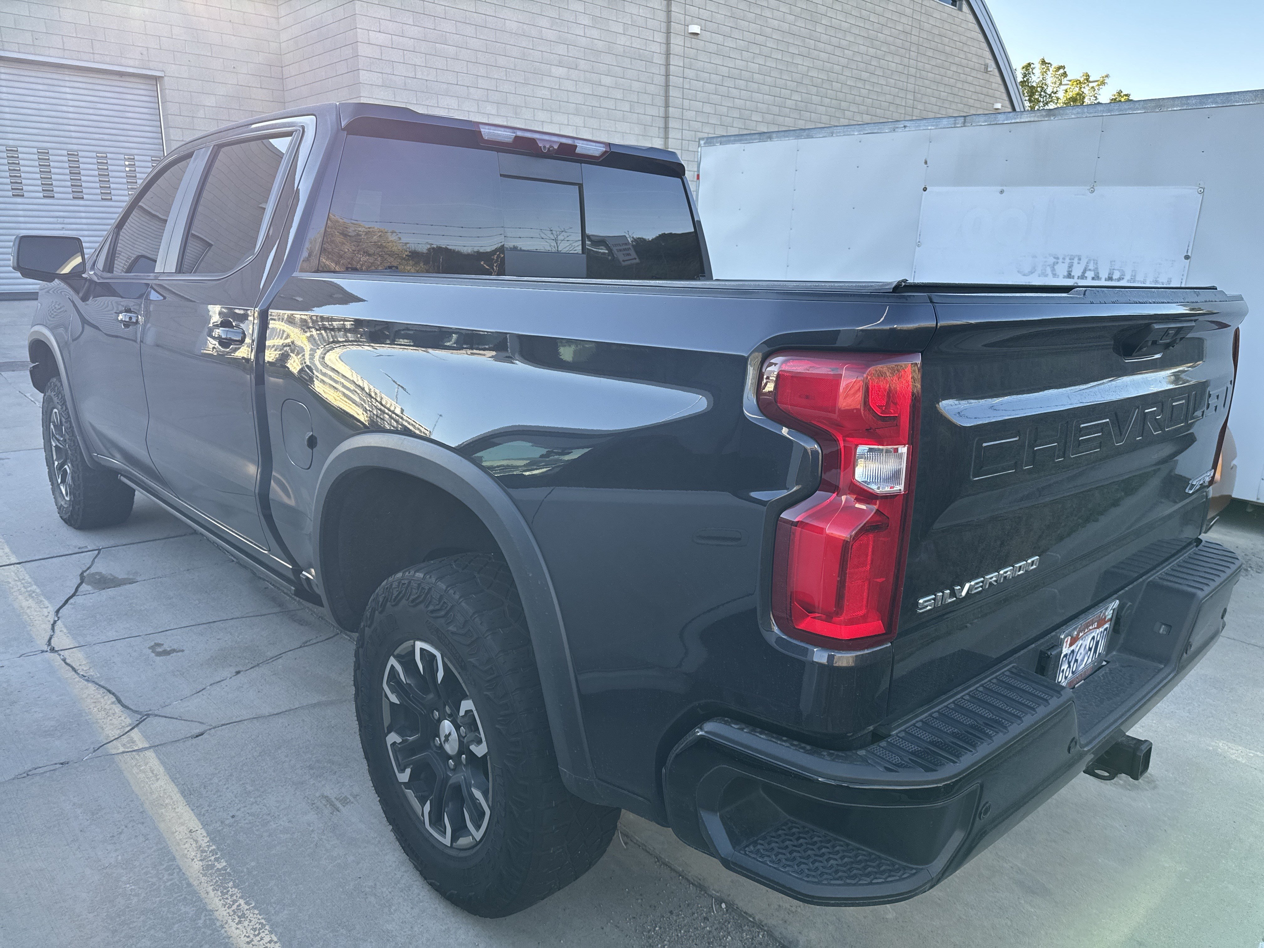 Used 2023 Chevrolet Silverado 1500 ZR2 w/ Technology Package AWD/4WD image 5