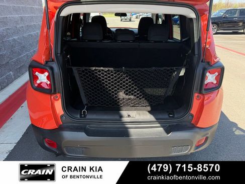 Used 2021 Jeep Renegade Latitude image 7