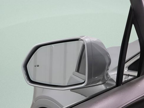 Used 2018 Cadillac XT5 Luxury w/ LPO, Black Ice Package image 26