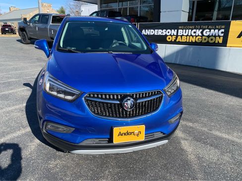 Used 2017 Buick Encore Essence image 2