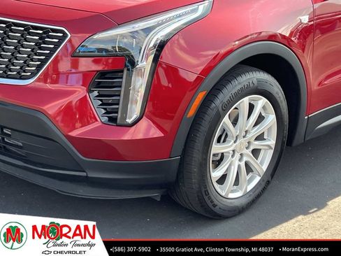 Certified 2023 Cadillac XT4 Luxury w/ Cold Weather Package AWD/4WD image 10