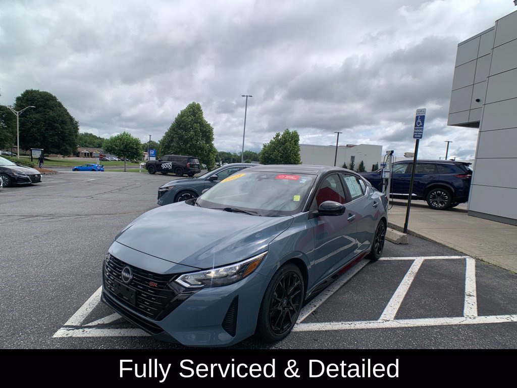 Used 2025 Nissan Sentra SR w/ Midnight Edition FWD image 8