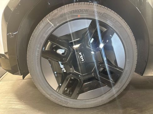 New 2026 Kia EV9 GT-Line AWD/4WD image 2