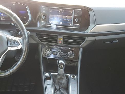 Used 2022 Volkswagen Jetta SE FWD image 27