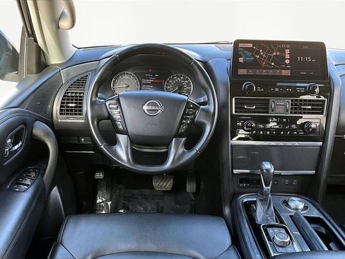 Used 2022 Nissan Armada SV image 5