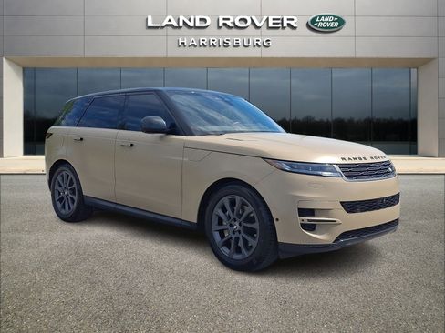 Used 2025 Land Rover Range Rover Sport AWD/4WD image 3