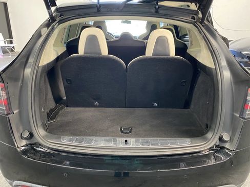 Used 2017 Tesla Model X 75D image 8