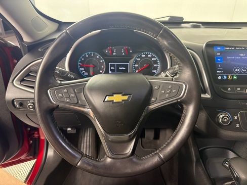 Used 2021 Chevrolet Malibu RS FWD image 15
