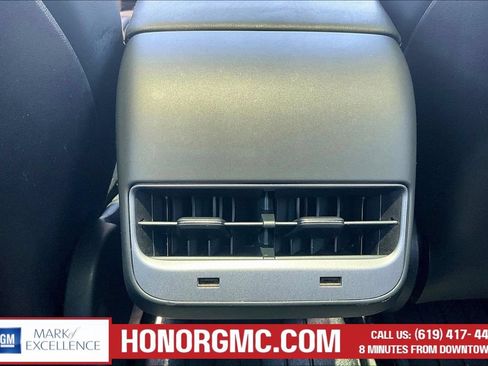 Used 2020 Tesla Model 3 Long Range AWD/4WD image 10