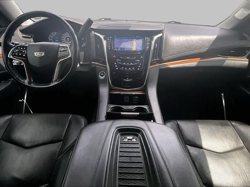 Used 2020 Cadillac Escalade Premium Luxury RWD image 15