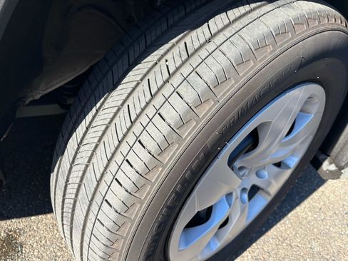 Used 2025 Toyota RAV4 LE image 20