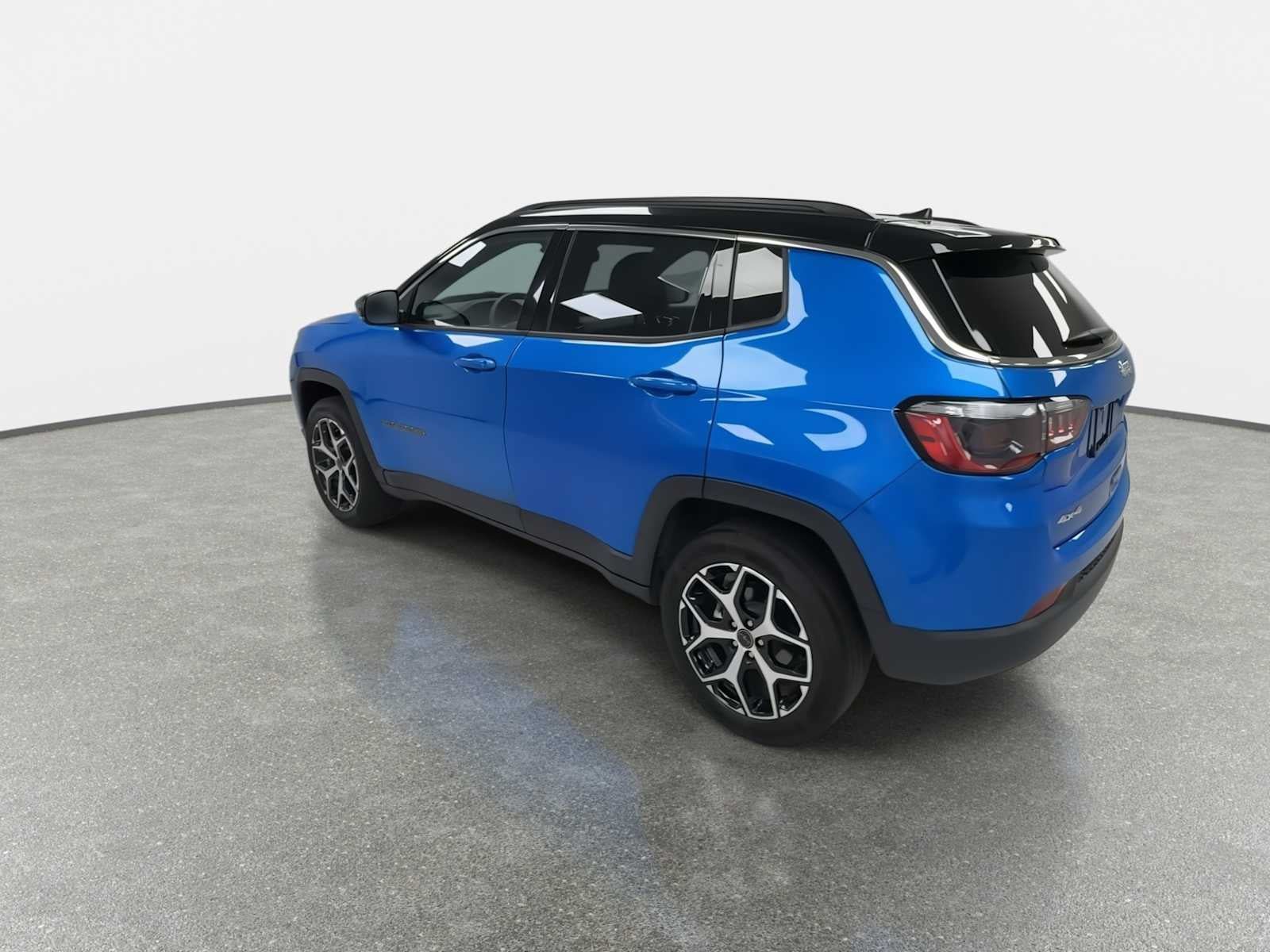 Used 2026 Jeep Compass Limited AWD/4WD image 6