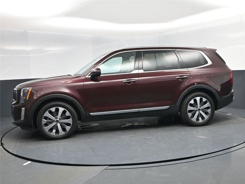 Used 2021 Kia Telluride S image 3
