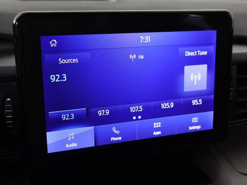 Used 2023 Ford Explorer XLT AWD/4WD image 46