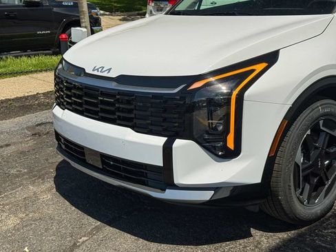 Certified 2026 Kia Sportage SX FWD image 13