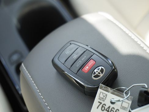 New 2026 Toyota Corolla XLE image 17