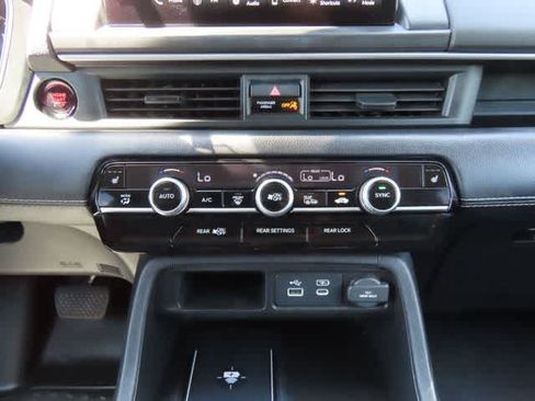 Certified 2023 Honda Pilot EX-L image 22